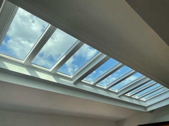 pose de velux verriere avec volet solaire sur templeuve