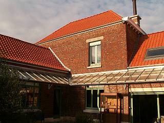 R&eacute;novation de charpente traditionnelle sur ferme du P&eacute;v&egrave;le &agrave; Bers&eacute;e