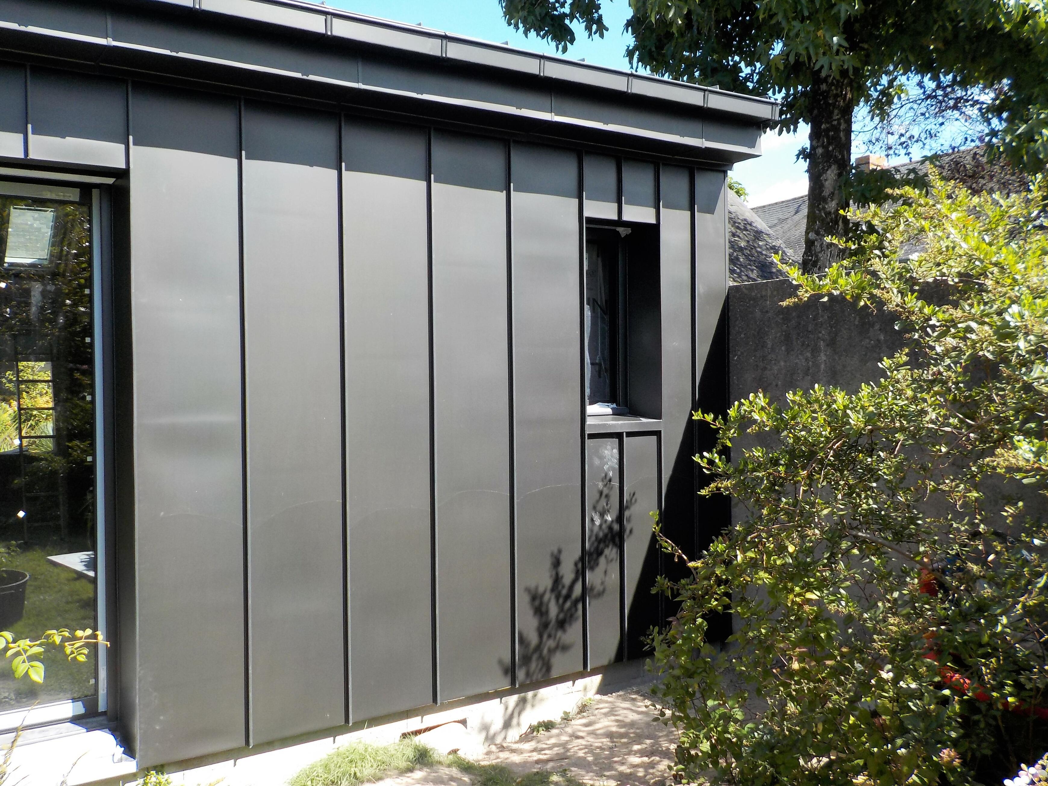 Travaux de bardage zinc avec finitions soignées à Marchiennes