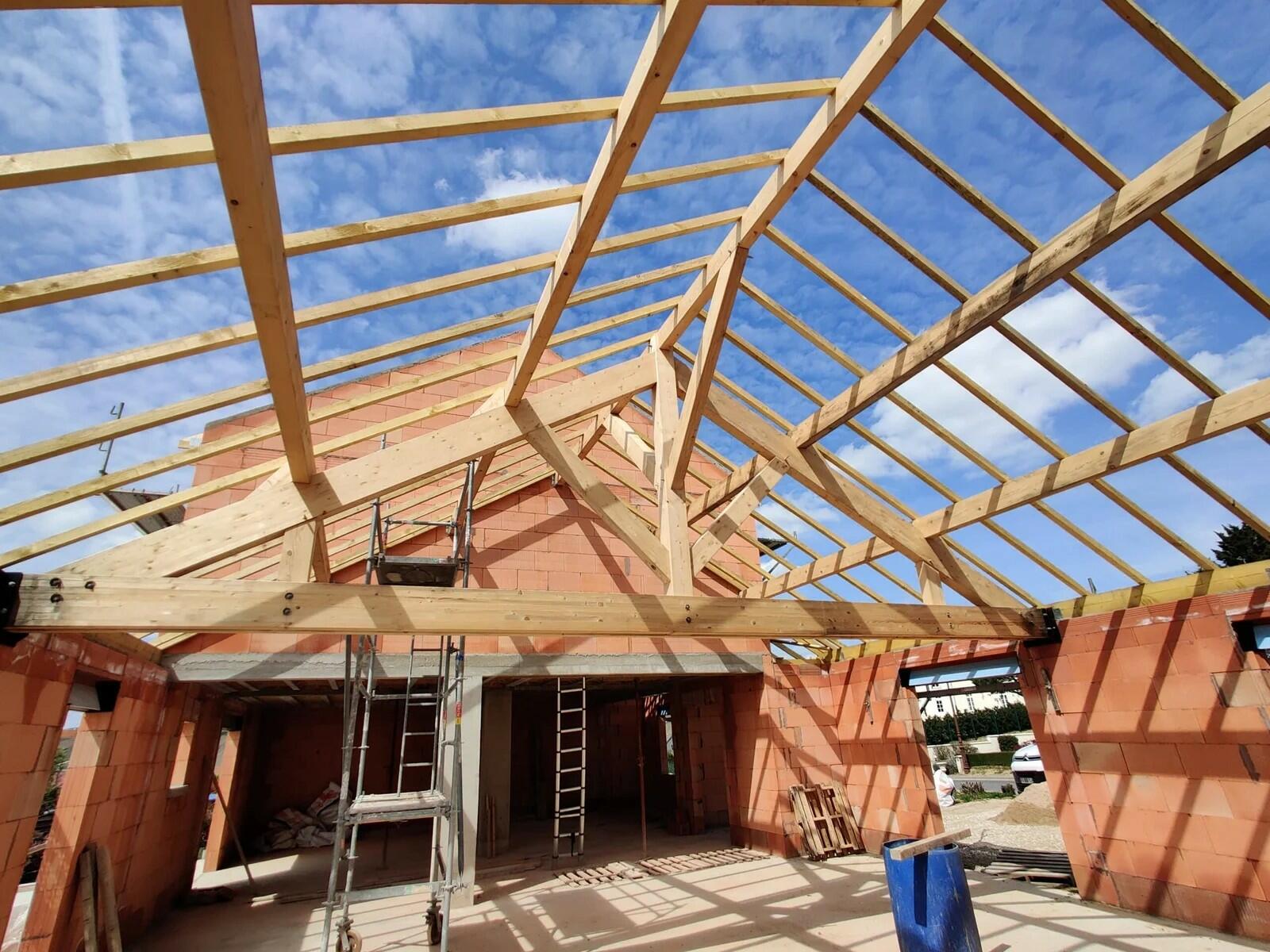 Charpente industrielle installée sur bâtiment professionnel à Villeneuve-d’Ascq