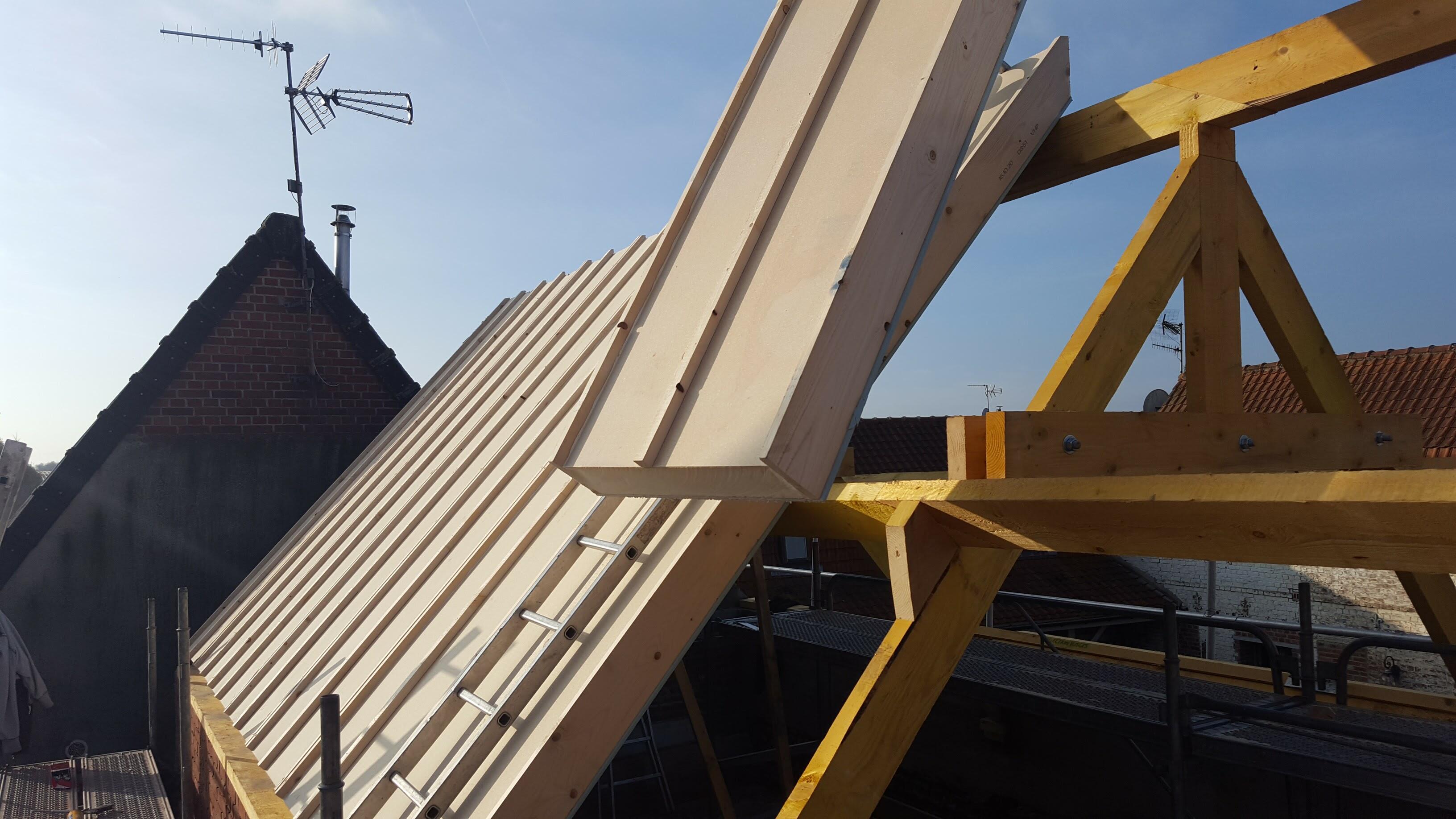 Isolation de toiture par sarking pour améliorer les performances énergétiques à Beuvrages