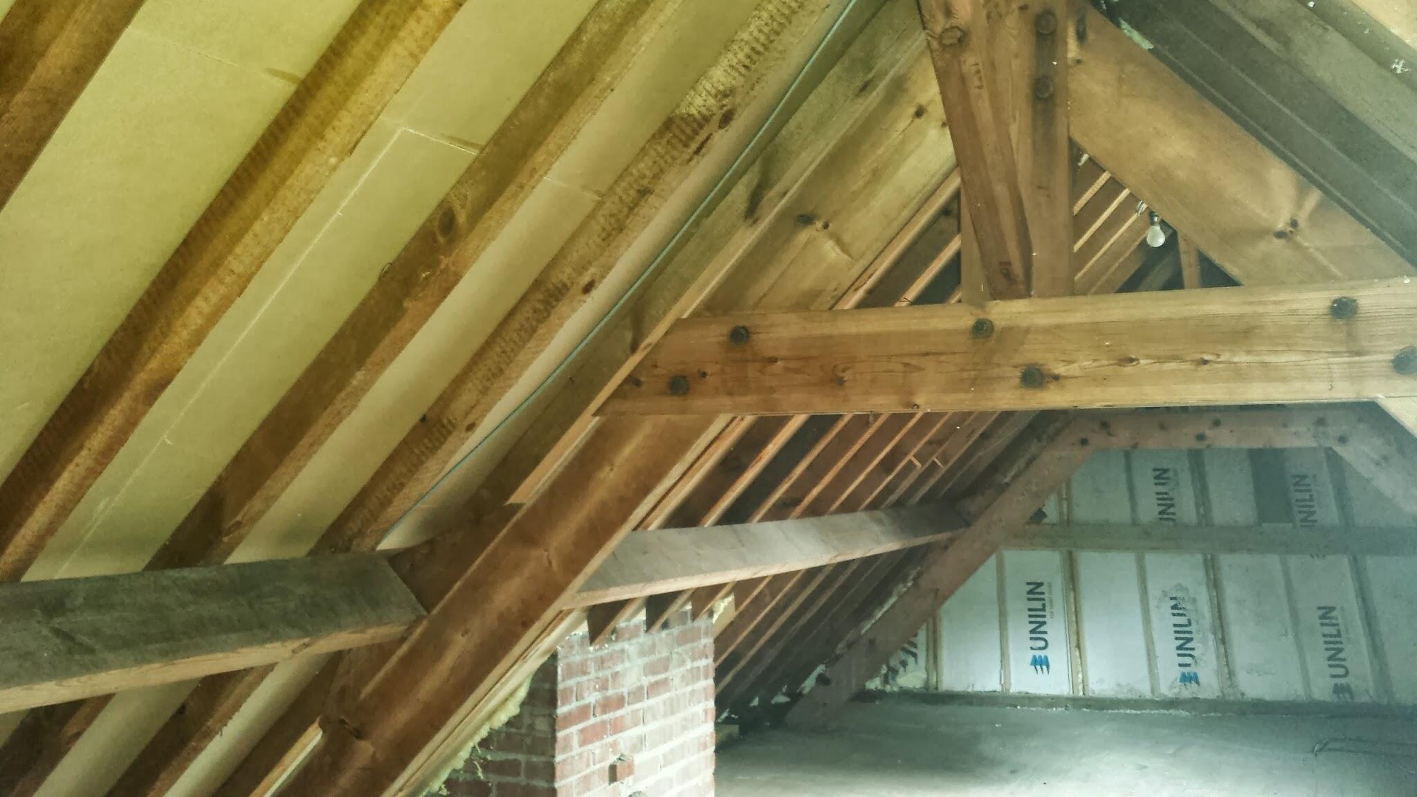 Travaux de rénovation et d’ajustement de charpente bois à Douai