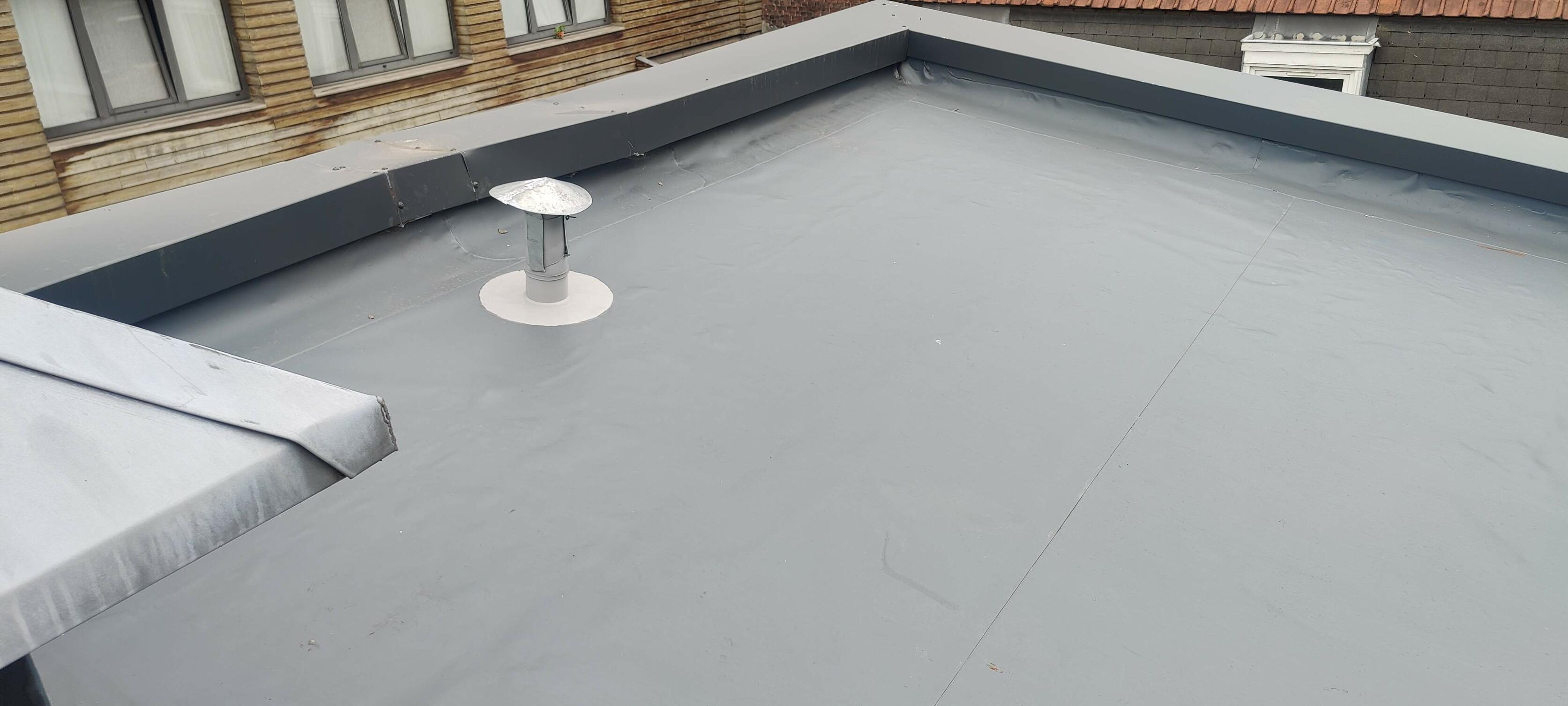 Intervention sur toiture plate avec traitement complet de l’étanchéité à Faumont