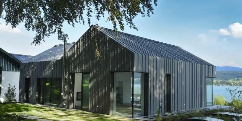 Couverture en zinc posée pour une toiture résistante et esthétique à Forest-sur-Marque