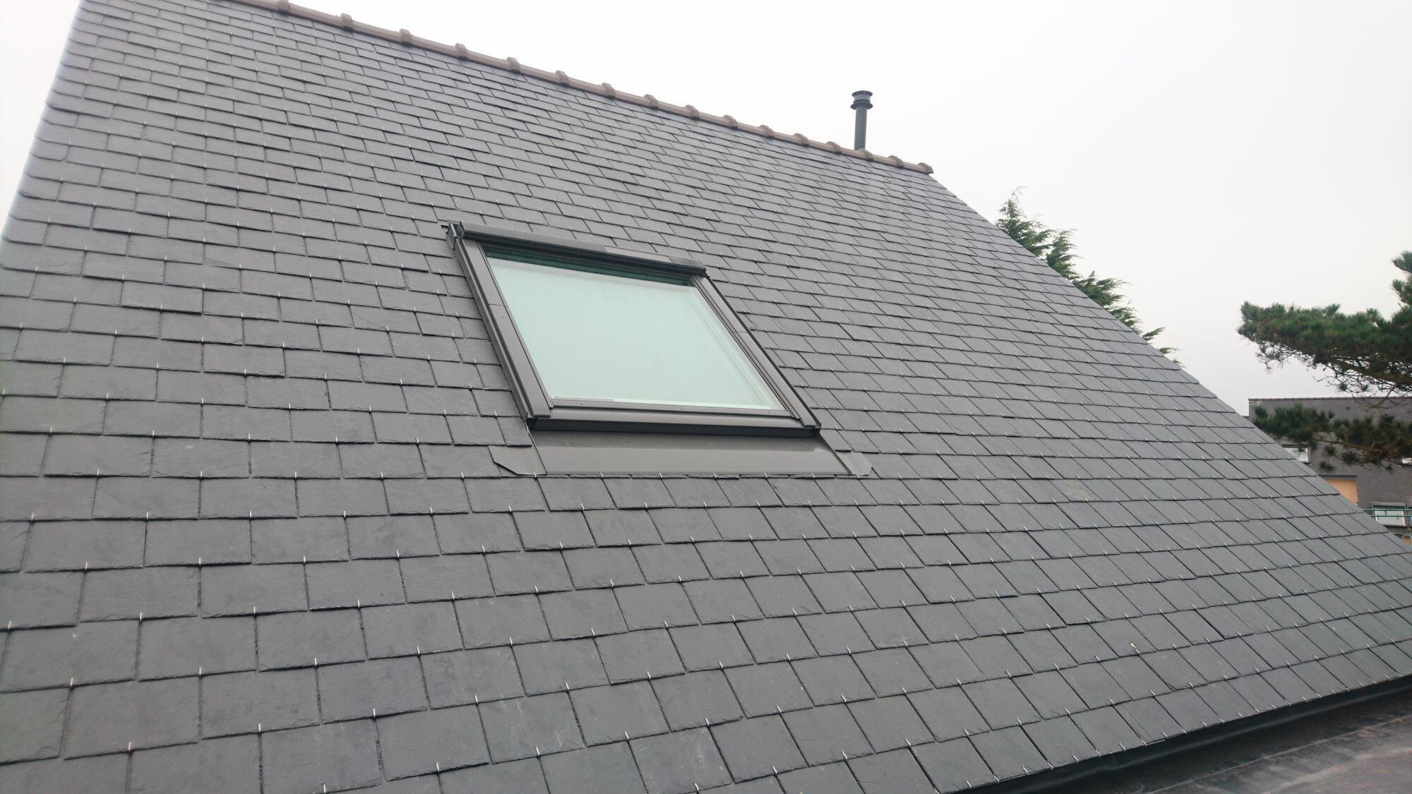 Installation de fenêtre de toit Velux pour augmenter la luminosité naturelle à Hem