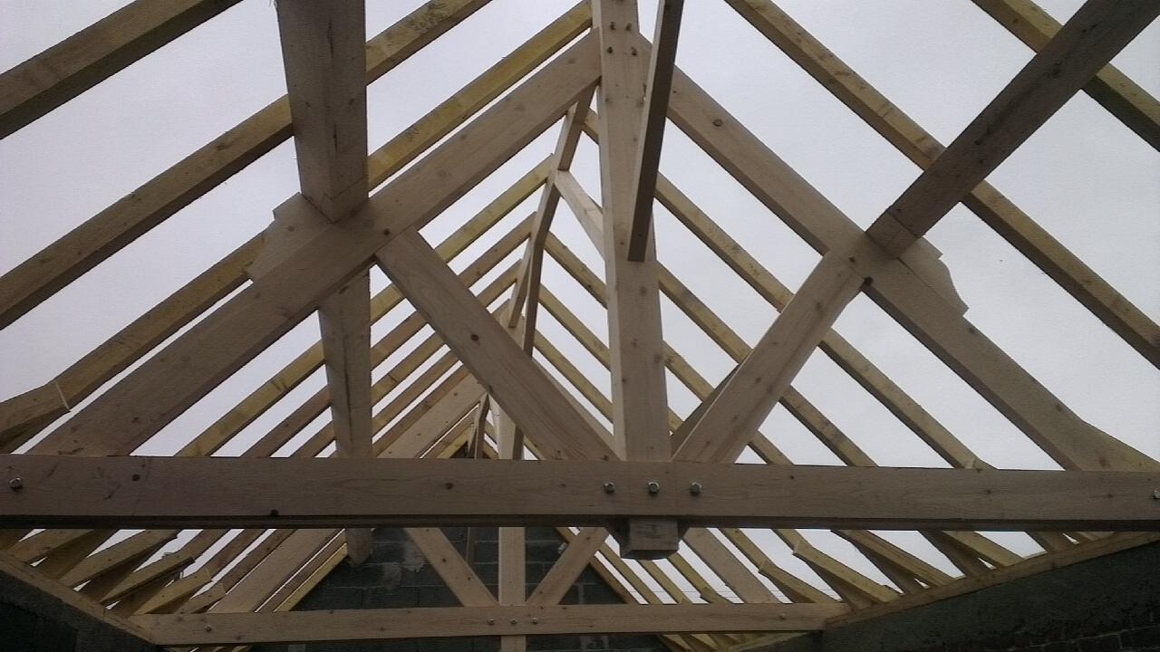 Intervention sur charpente bois pour rénovation et sécurisation de la structure à La Madeleine