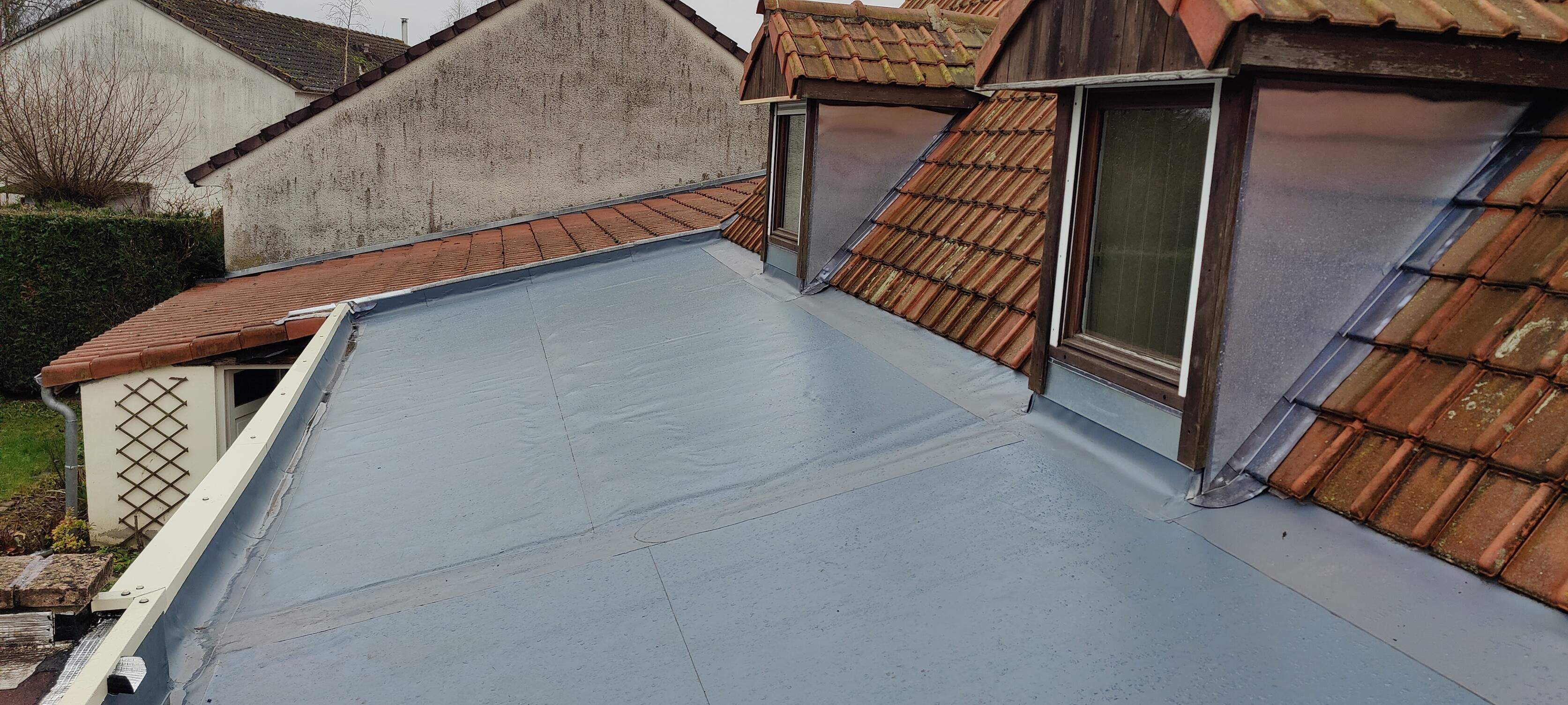 Travaux d’étanchéité sur toiture plate avec traitement des zones sensibles à Marcq-en-Barœul