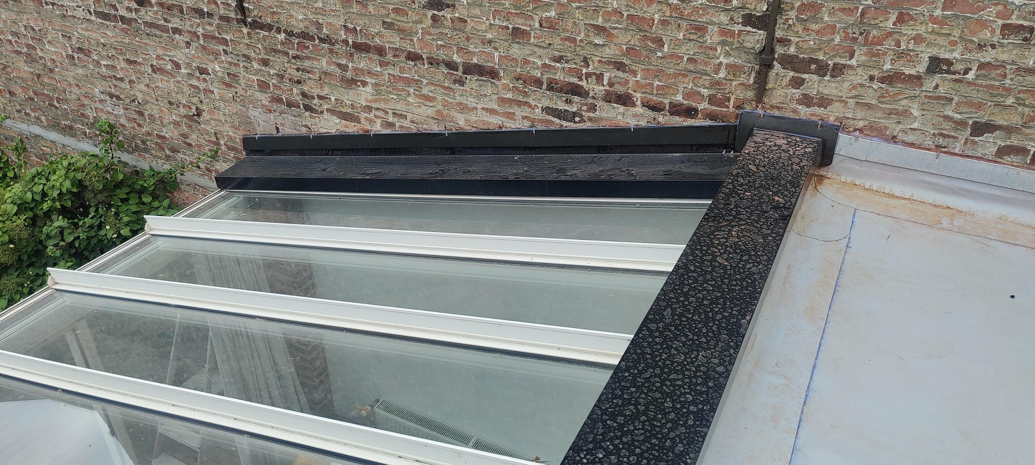 Travaux d’étanchéité sur toiture plate avec reprise des zones sensibles à Mérignies