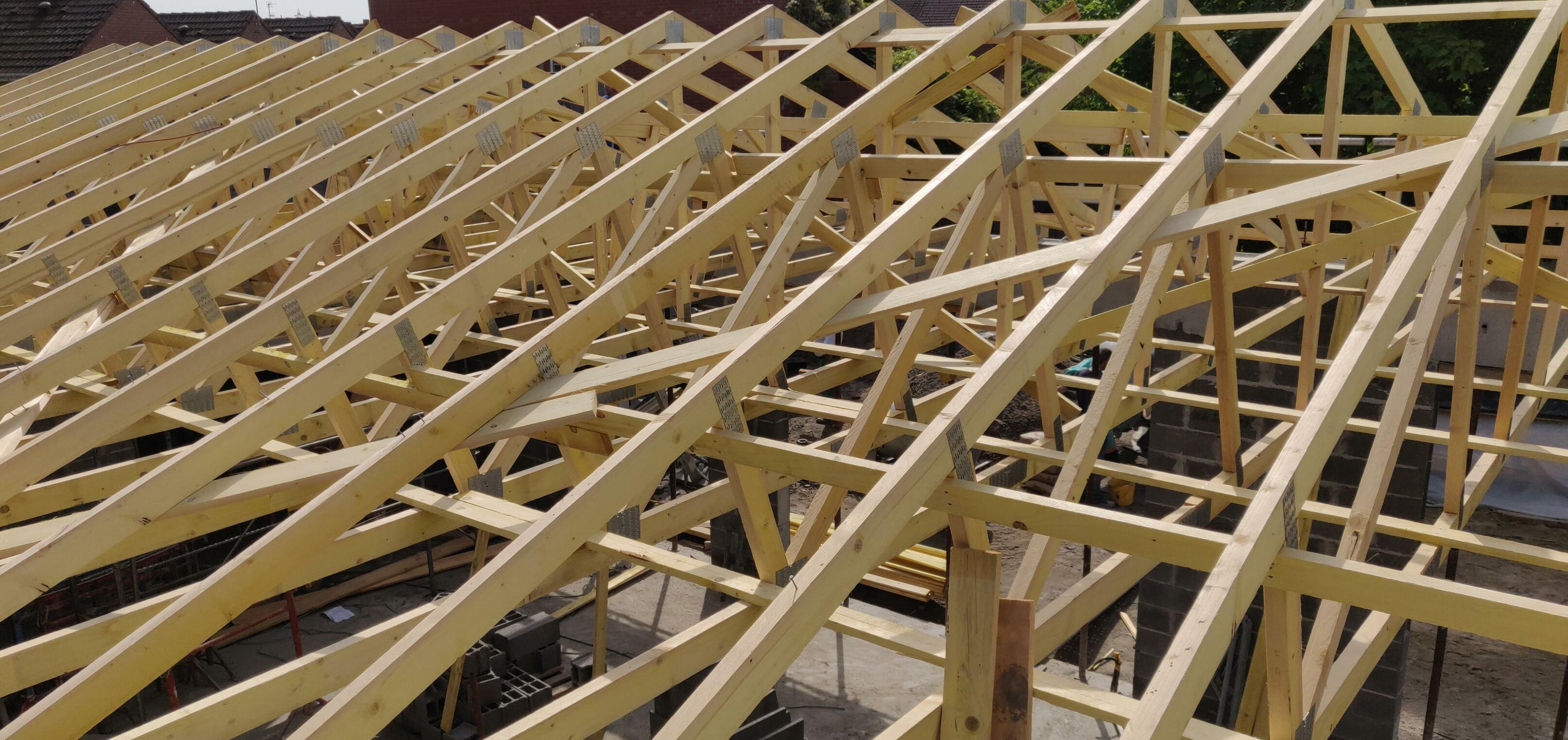 Travaux de remise à niveau et de renforcement de charpente bois à Saméon