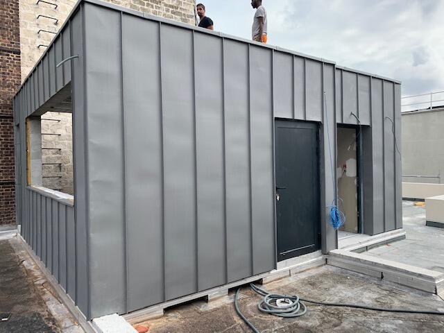 Couverture en zinc posée pour assurer une protection durable et esthétique à Templeuve-en-Pévèle