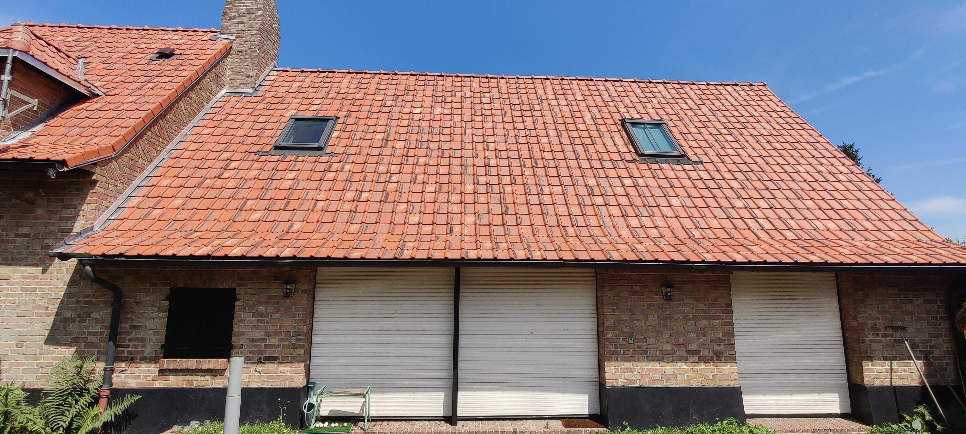 Installation d’une fenêtre de toit Velux pour améliorer l’apport de lumière naturelle à Thumeries