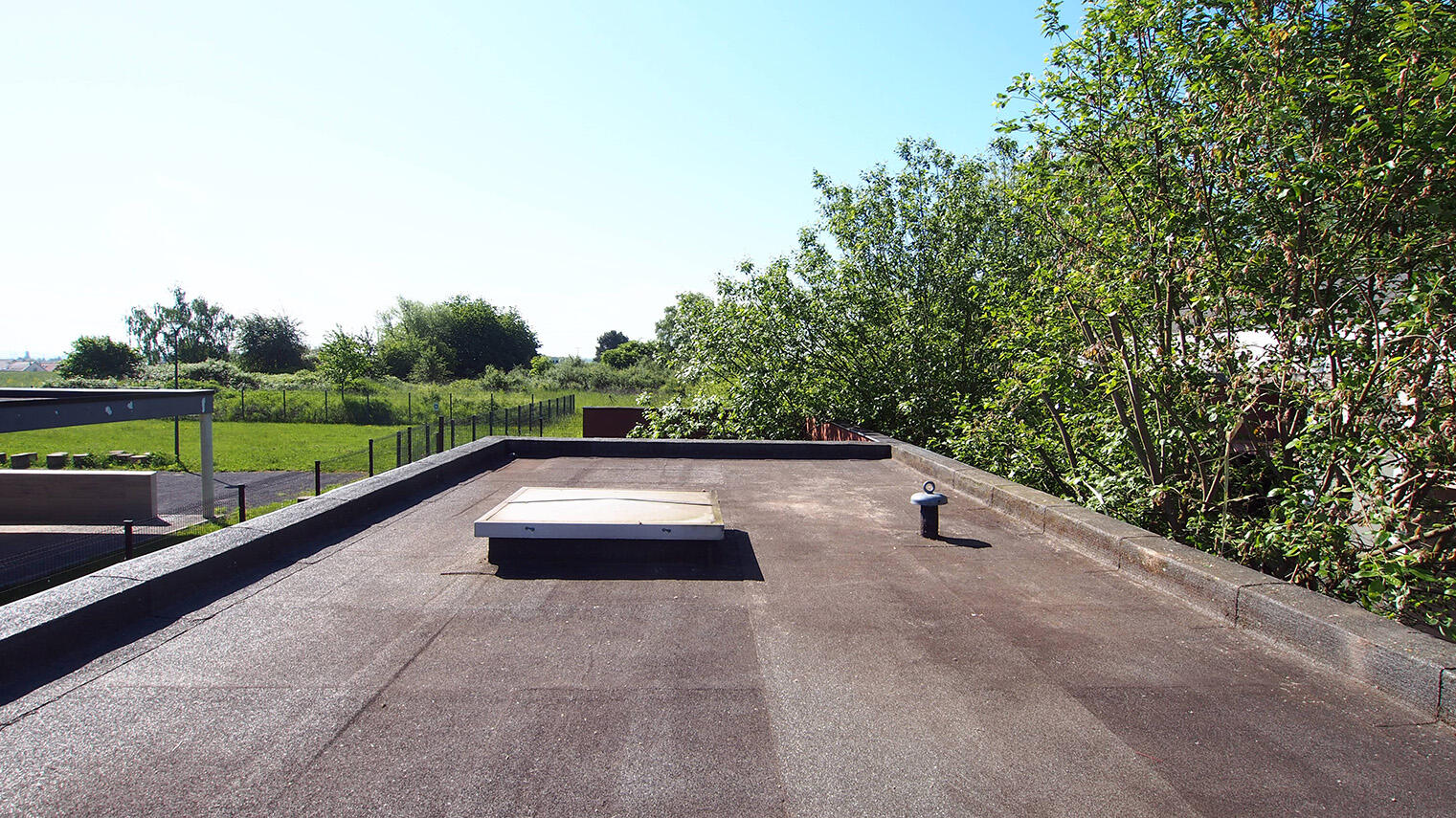 Traitement d’une fuite de toiture plate avec intervention rapide à La Madeleine