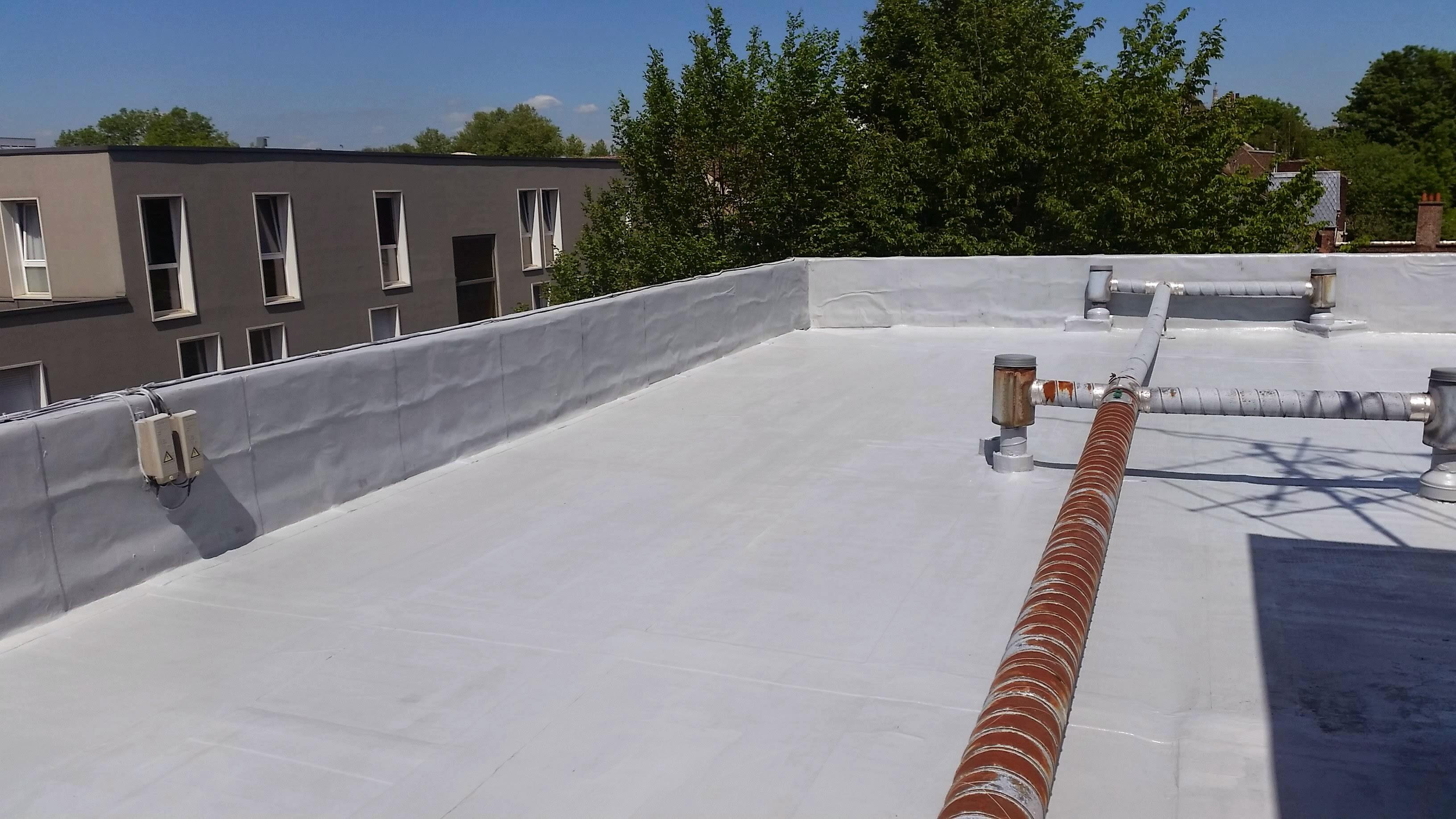 entretien et reparation dune toiture en membrane d etancheite sur valenciennes