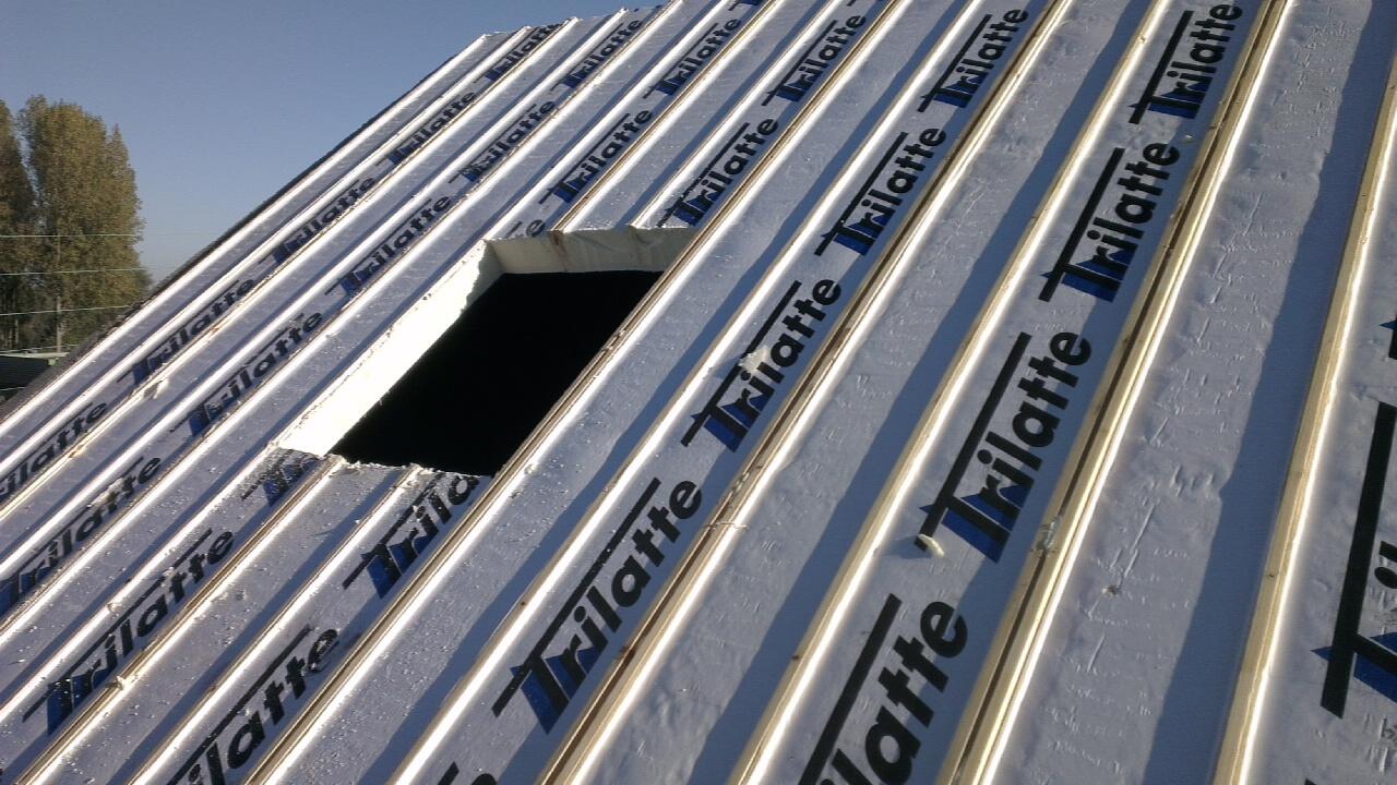 Isolation de toiture par l’extérieur pour améliorer la performance énergétique à Bondues