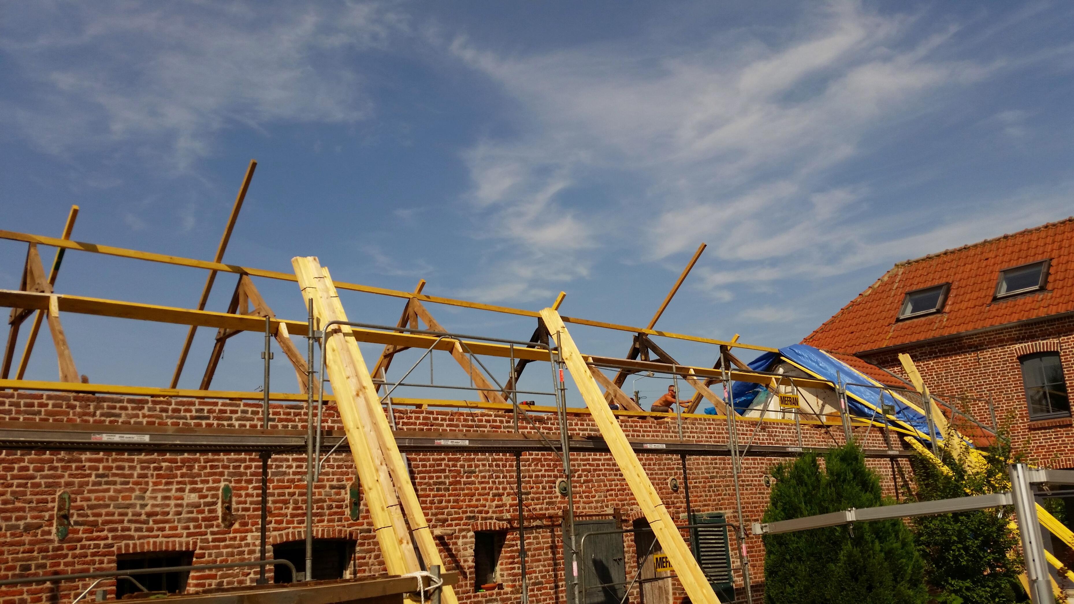Réparation de charpente bois suite à affaissement ou désordre structurel à Abscon