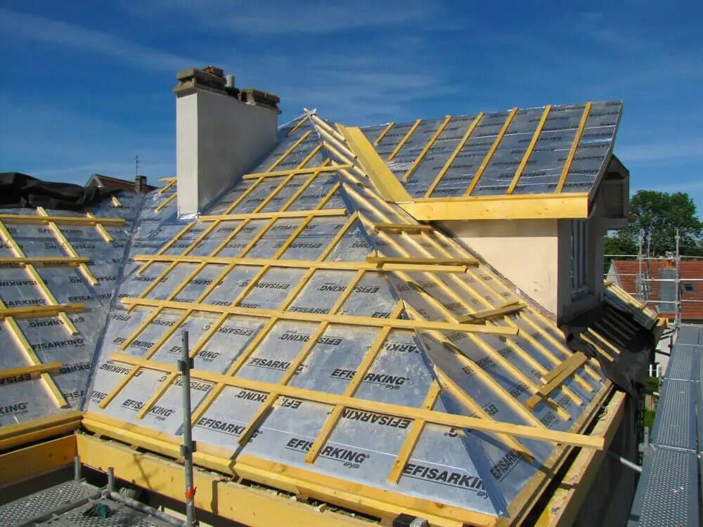 Isolation de toiture par sarking pour améliorer la performance énergétique à Douai